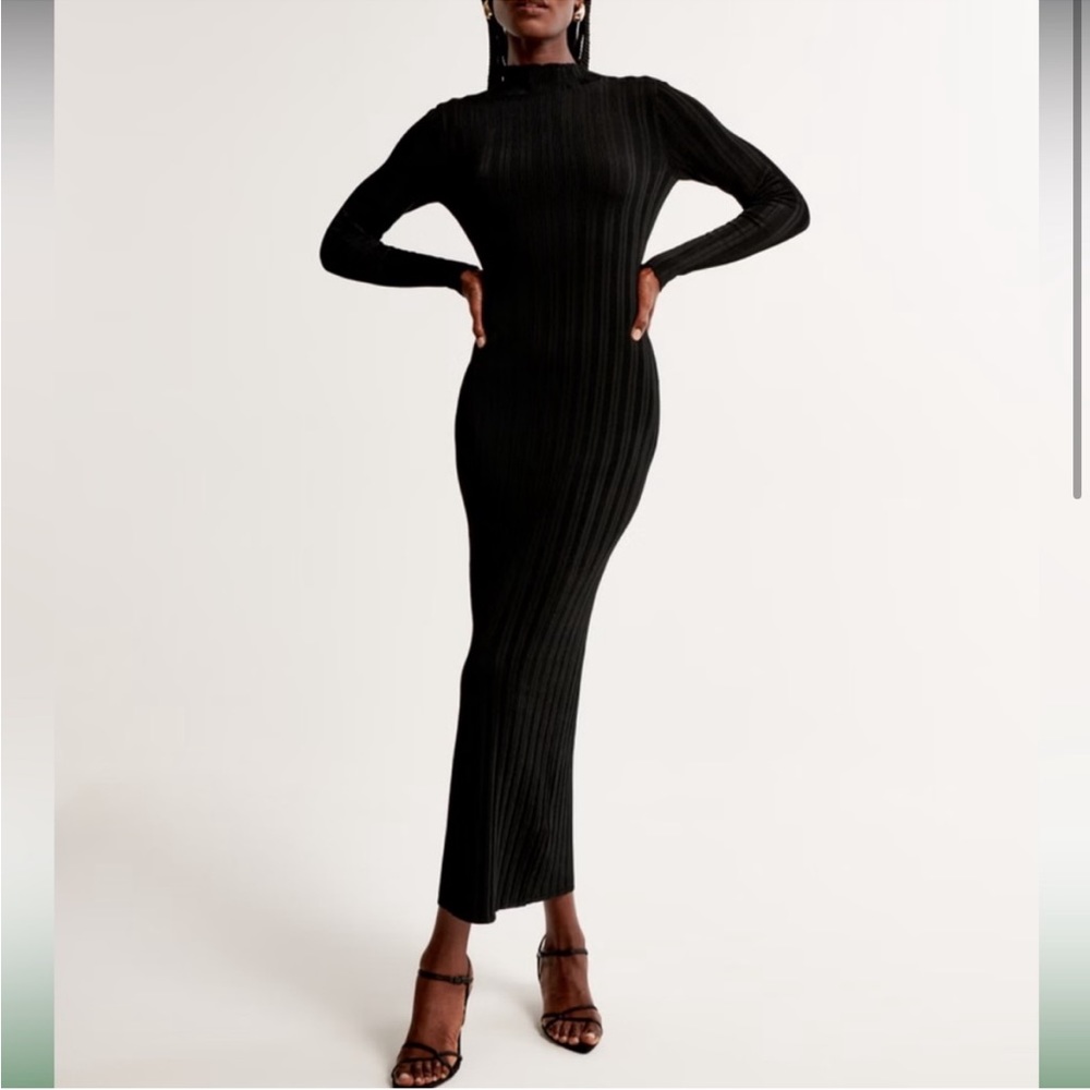 Abercrombie Long-Sleeve Glossy Maxi Sweater Dress - Black - XS